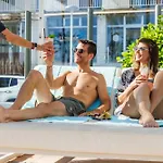 ホテル Cm Playa Del Moro