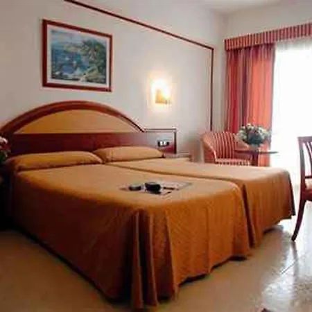Cm Playa Del Moro Otel