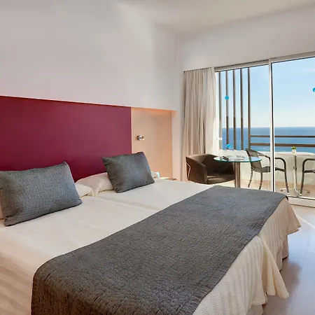 Отель Cm Playa Del Moro