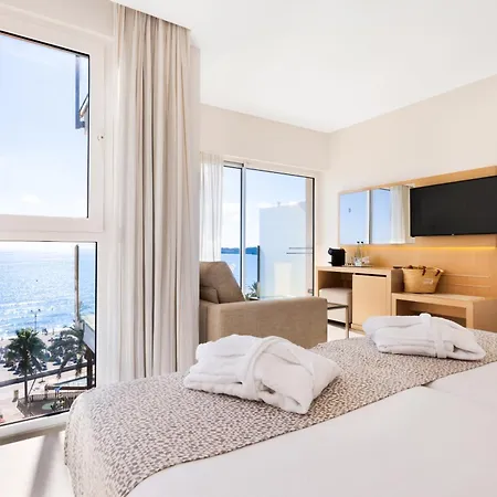 酒店 Cm Playa Del Moro 4*