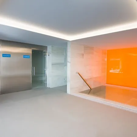 Отель Cm Playa Del Moro 4*