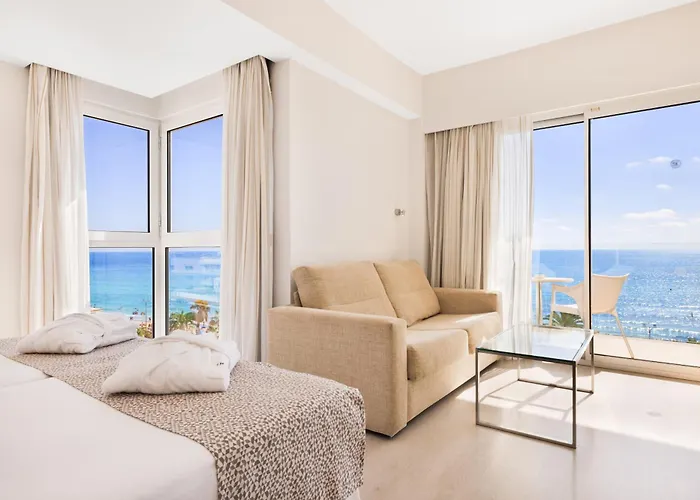 Cm Playa Del Moro מלון 4*