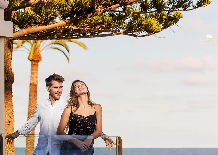 Cm Playa Del Moro 4*