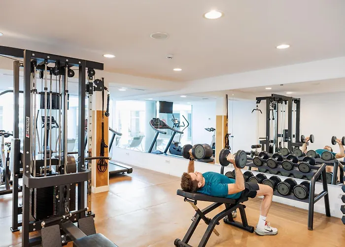 מלון Cm Playa Del Moro 4*