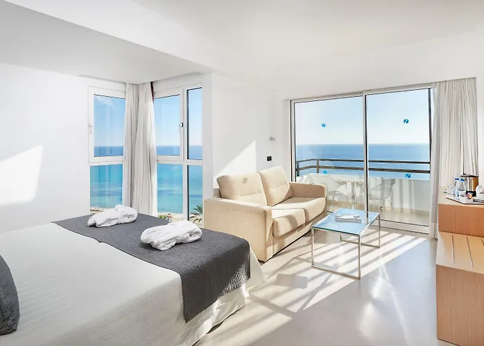 Cm Playa Del Moro מלון 4*