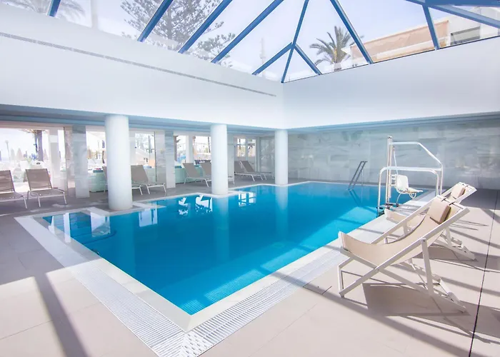 Hotel Cm Playa Del Moro 4*